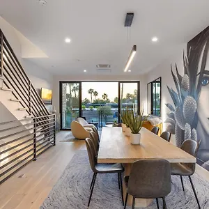Villa Perfect Friends Escape In Old Town With Pool Access And Roof Deck! Scottsdale